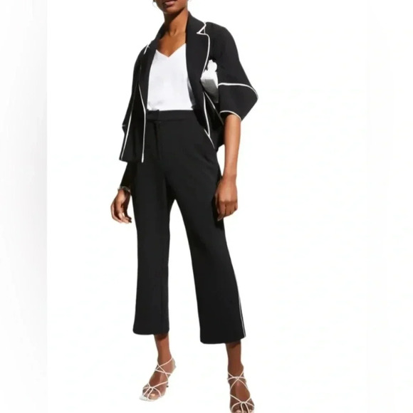 NEW TOCCIN (NY) High Waist Black Cropped Pants With White Panelling Size 2 NWT - Picture 1 of 6